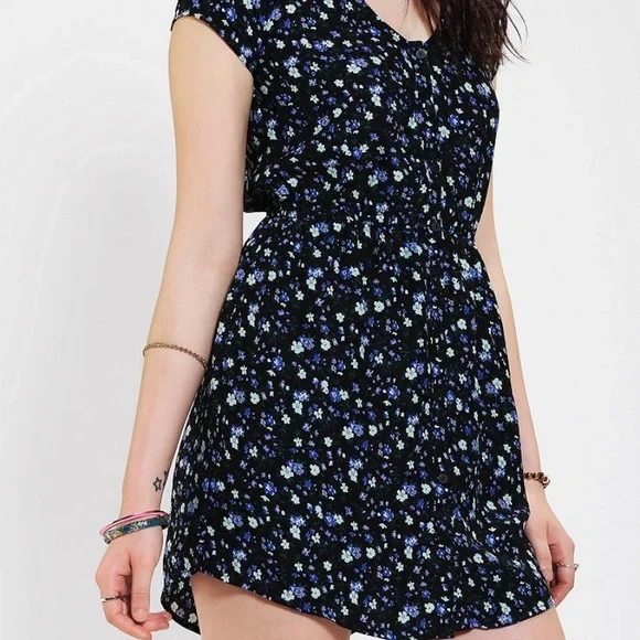 kimchi blue floral dress Kimchi Blue Blue Floral Rayon Babydoll Dress – Spacedust main image 1